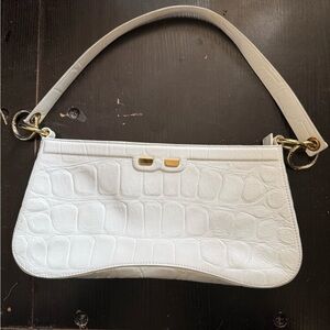 BENE Handbags Bel Baguette in White Buffalo XL Gator